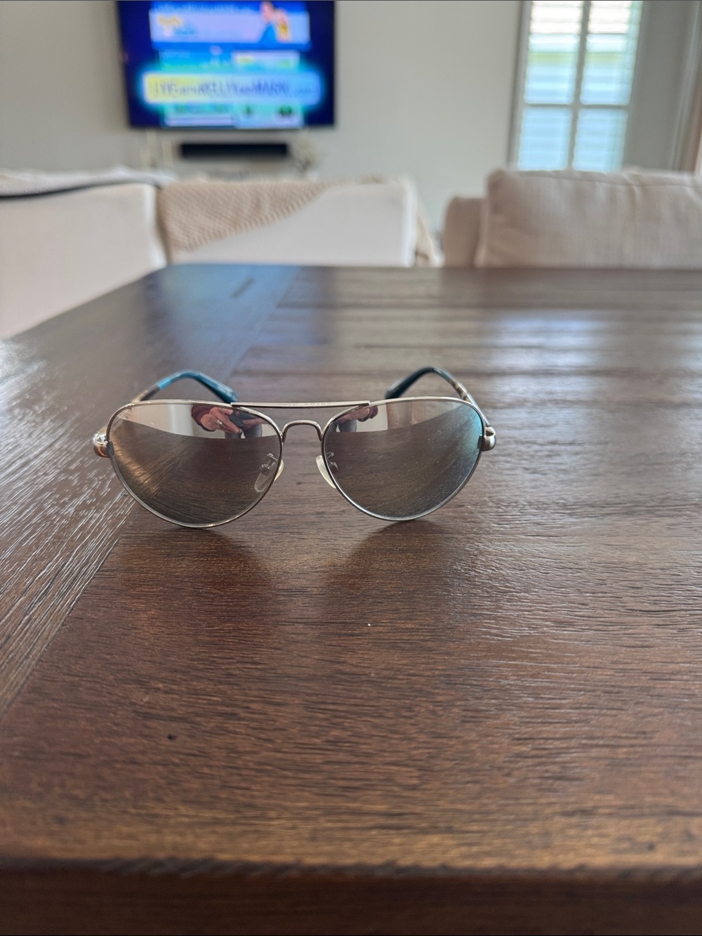Toms Silver Aviator Sunglasses with Gray Gradient Lenses - Picture 2 of 5